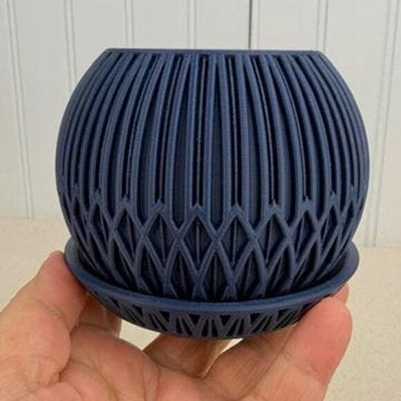 The Zyra Planter, Indoor Flower Pot, Tabletop Planter, Ribbed Lattice Pattern - Picture 7 of 9